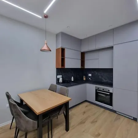 Anika 2 Tirana